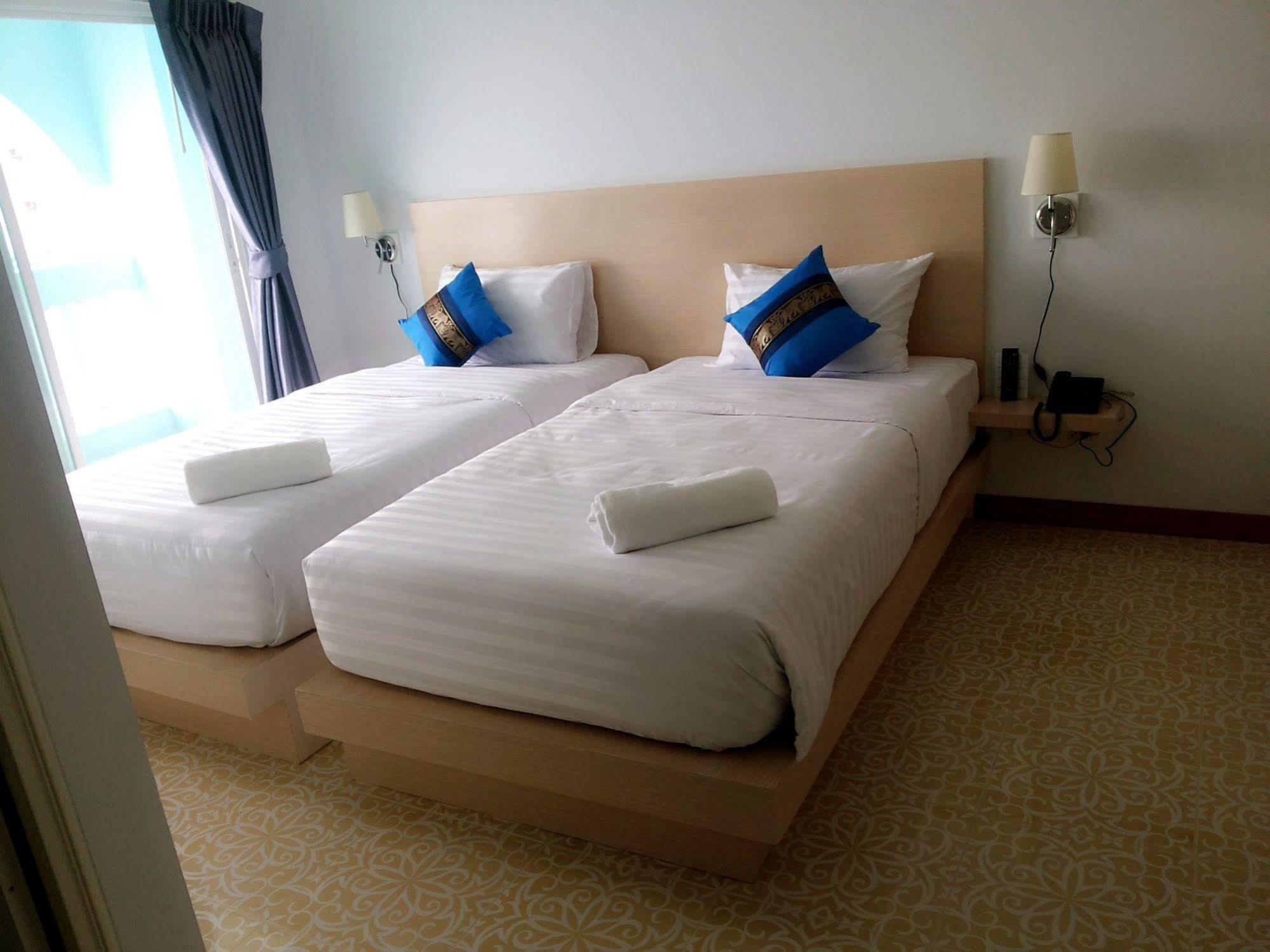 The Duck Phuket Exterior foto