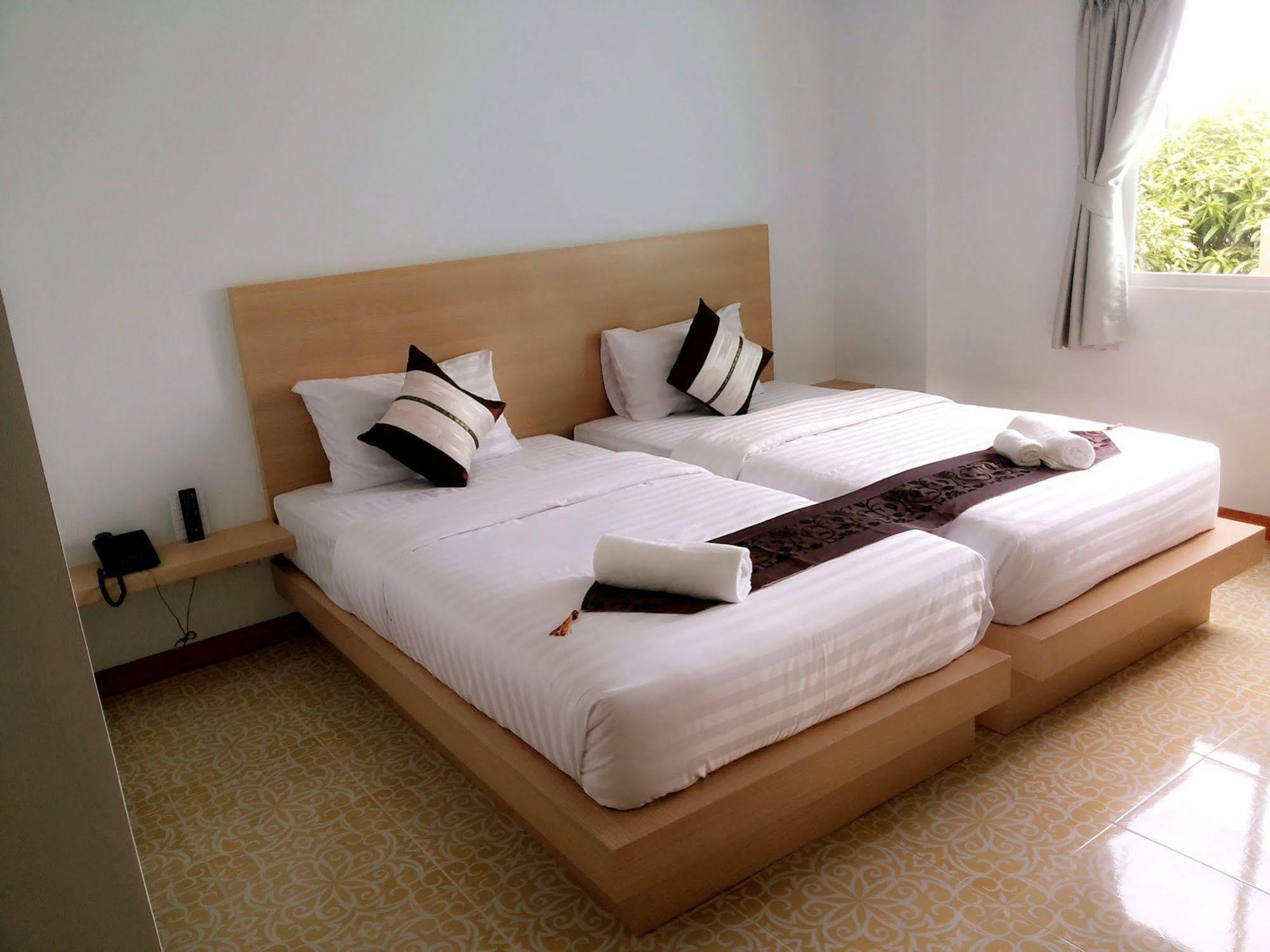 The Duck Phuket Exterior foto